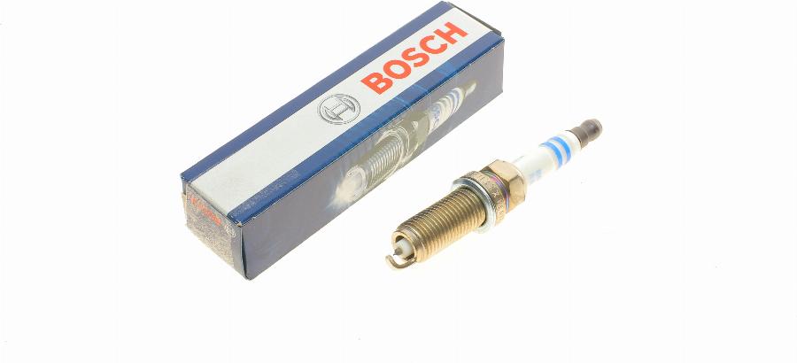 BOSCH 0 242 135 529 - Candela accensione www.autoricambit.com