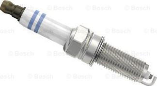 BOSCH 0 242 135 527 - Candela accensione www.autoricambit.com