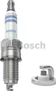 BOSCH 0 242 135 802 - Candela accensione www.autoricambit.com