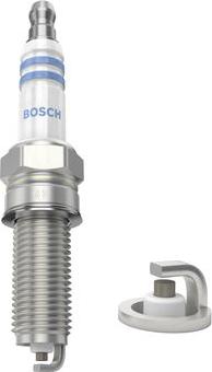 BOSCH 0 242 135 545 - Candela accensione www.autoricambit.com