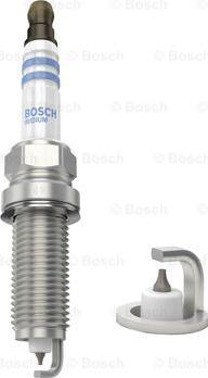 BOSCH 0 242 129 522 - Candela accensione www.autoricambit.com