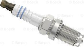 BOSCH 0 242 245 559 - Candela accensione www.autoricambit.com