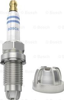 BOSCH 0 242 240 590 - Candela accensione www.autoricambit.com