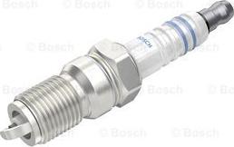 BOSCH 0 242 240 591 - Candela accensione www.autoricambit.com