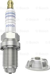 BOSCH 0 242 240 587 - Candela accensione www.autoricambit.com