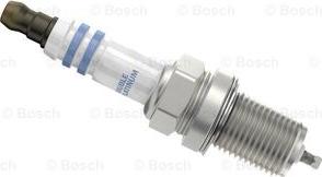 BOSCH 0 242 240 650 - Candela accensione www.autoricambit.com