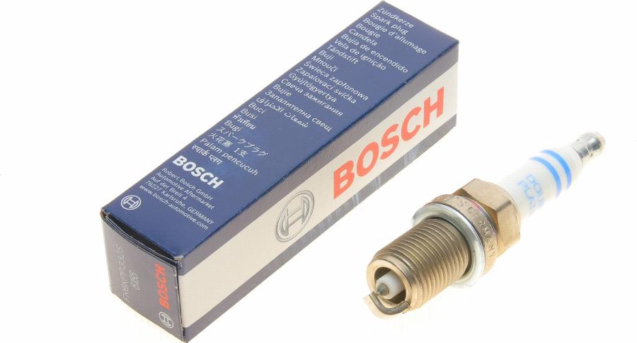 BOSCH 0 242 240 627 - Candela accensione www.autoricambit.com