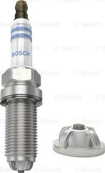 BOSCH 0 242 250 518 - Candela accensione www.autoricambit.com