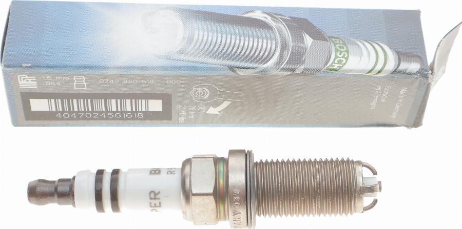 BOSCH 0 242 250 518 - Candela accensione www.autoricambit.com