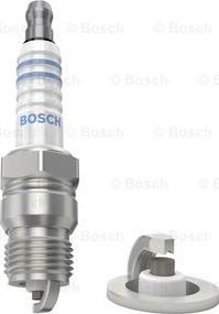 BOSCH 0 242 225 641 - Candela accensione www.autoricambit.com