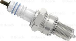 BOSCH 0 242 235 650 - Candela accensione www.autoricambit.com