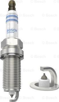 BOSCH 0 242 235 769 - Candela accensione www.autoricambit.com