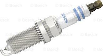 BOSCH 0 242 235 769 - Candela accensione www.autoricambit.com