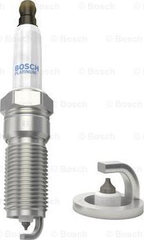 BOSCH 0 242 235 767 - Candela accensione www.autoricambit.com