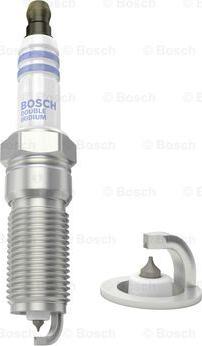 BOSCH 0 242 236 591 - Candela accensione www.autoricambit.com