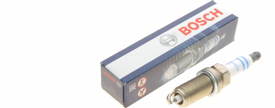 BOSCH 0 242 236 653 - Candela accensione www.autoricambit.com