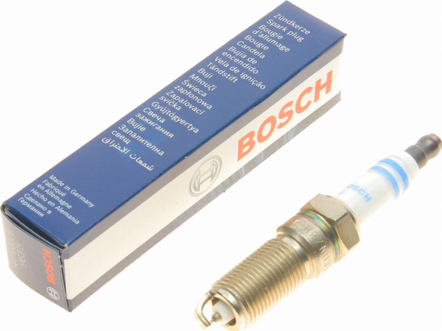 BOSCH 0 242 236 675 - Candela accensione www.autoricambit.com