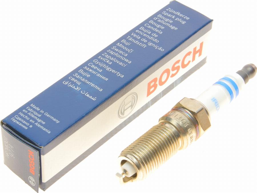 BOSCH 0 242 236 678 - Candela accensione www.autoricambit.com