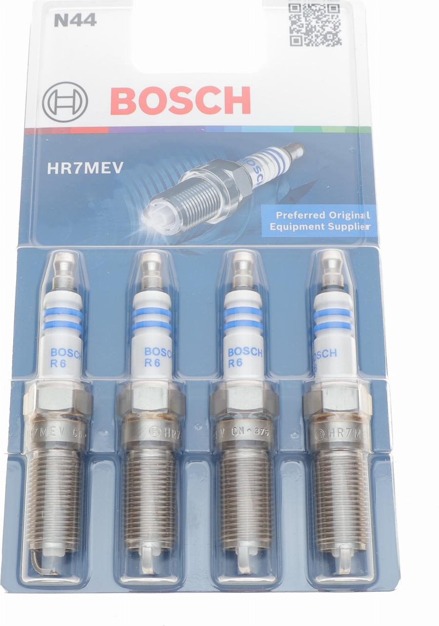 BOSCH 0 242 236 866 - Candela accensione www.autoricambit.com