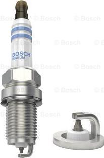 BOSCH 0 242 230 519 - Candela accensione www.autoricambit.com