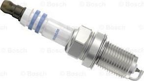 BOSCH 0 242 230 519 - Candela accensione www.autoricambit.com