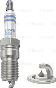 BOSCH 0 242 230 524 - Candela accensione www.autoricambit.com