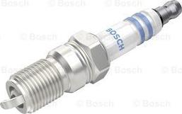 BOSCH 0 242 230 524 - Candela accensione www.autoricambit.com