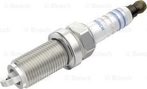 BOSCH 0 242 230 607 - Candela accensione www.autoricambit.com