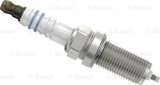 BOSCH 0 242 230 607 - Candela accensione www.autoricambit.com