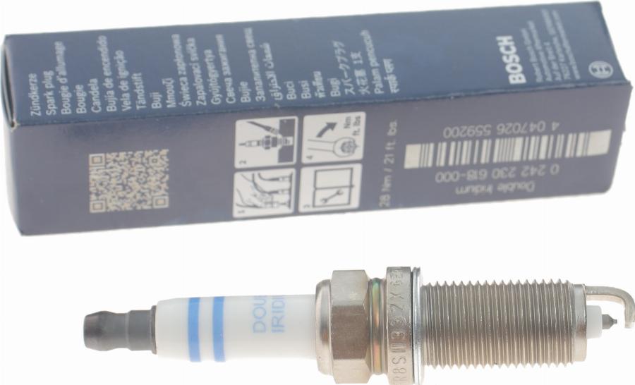 BOSCH 0 242 230 618 - Candela accensione www.autoricambit.com