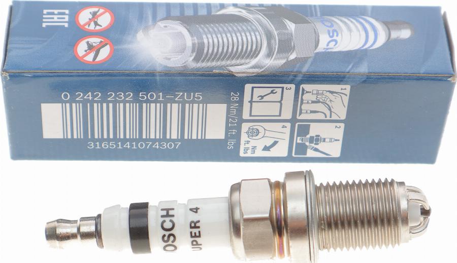 BOSCH 0 242 232 501 - Candela accensione www.autoricambit.com