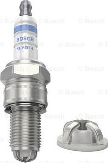 BOSCH 0 242 232 804 - Candela accensione www.autoricambit.com