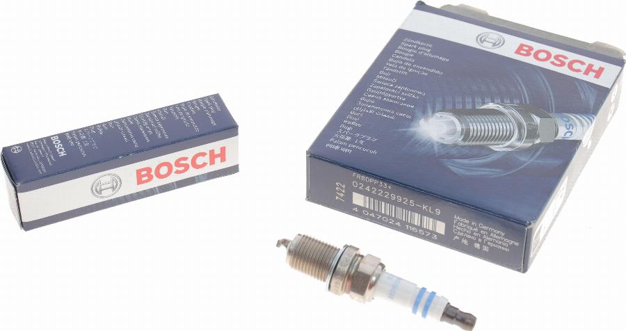 BOSCH 0 242 229 925 - Candela accensione www.autoricambit.com