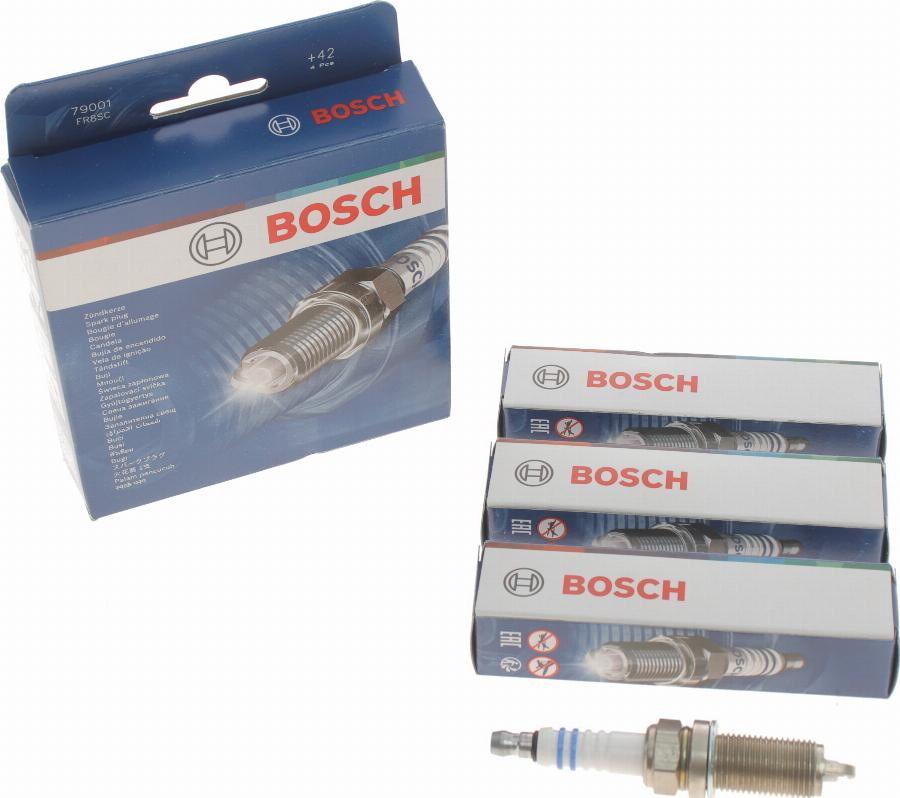 BOSCH 0 242 229 923 - Candela accensione www.autoricambit.com