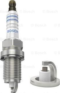 BOSCH 0 242 229 715 - Candela accensione www.autoricambit.com