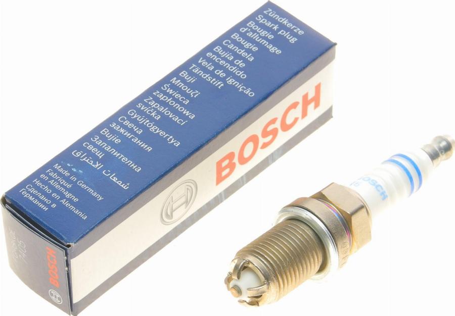 BOSCH 0 242 229 613 - Candela accensione www.autoricambit.com