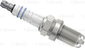 BOSCH 0 242 229 613 - Candela accensione www.autoricambit.com