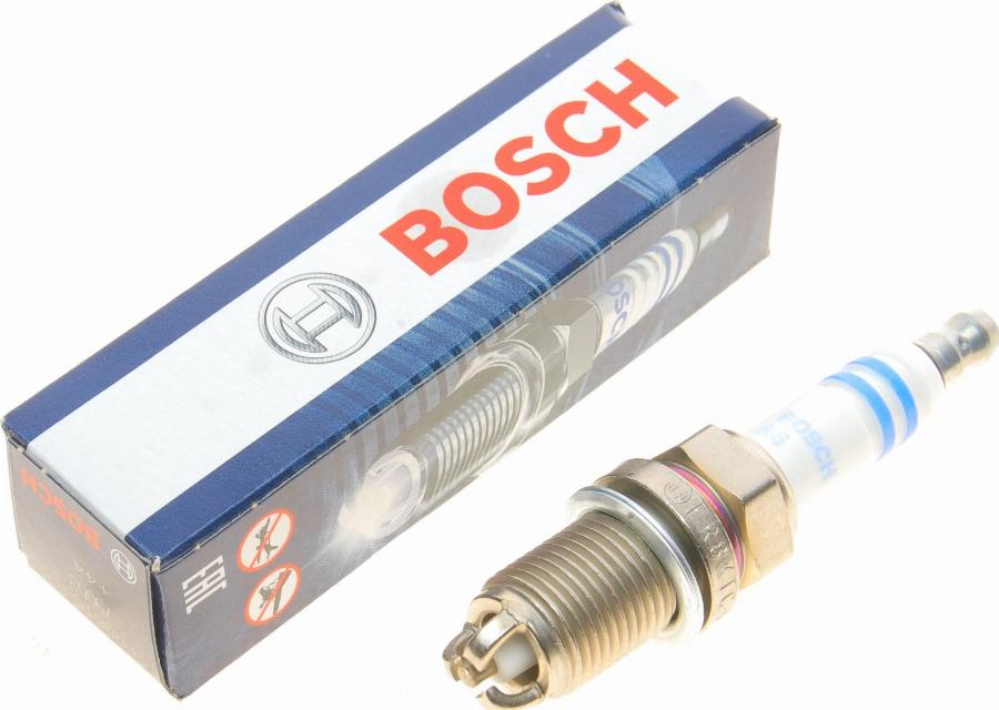 BOSCH 0 242 229 799 - Candela accensione www.autoricambit.com