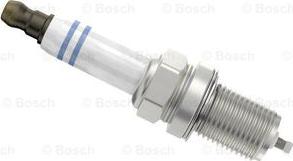 BOSCH 0 242 229 724 - Candela accensione www.autoricambit.com