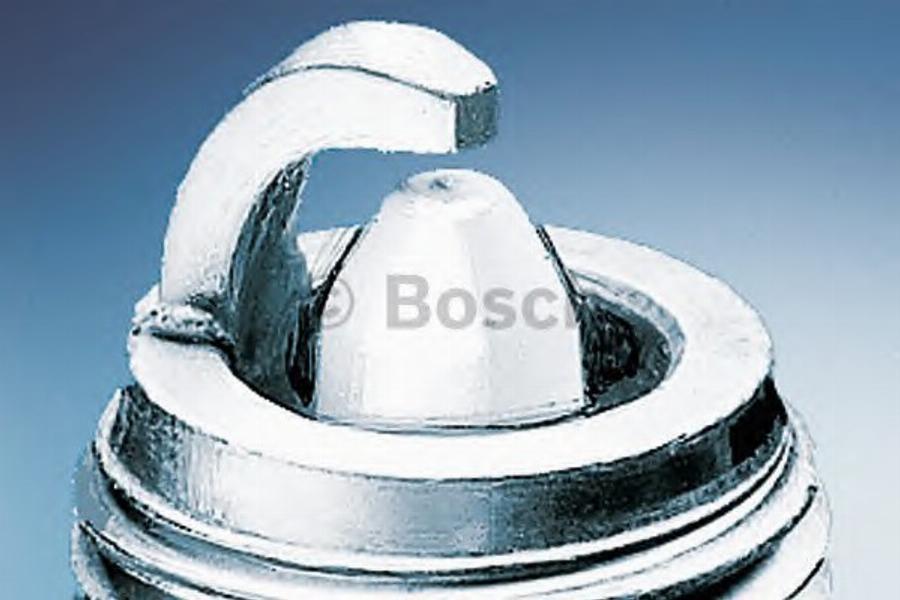 BOSCH 0 242 240 521 - Candela accensione www.autoricambit.com