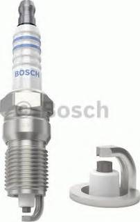 BOSCH 0 242 225 647 - Candela accensione www.autoricambit.com