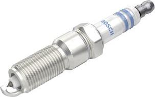 BOSCH 0 242 225 672 - Candela accensione www.autoricambit.com