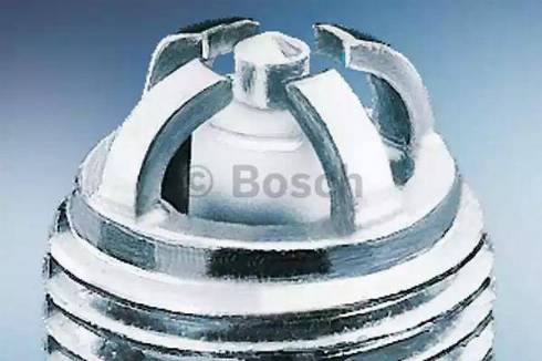 BOSCH 0 242 222 507 - Candela accensione www.autoricambit.com