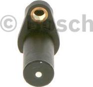 BOSCH 0 261 210 238 - Generatore di impulsi, Albero a gomiti www.autoricambit.com