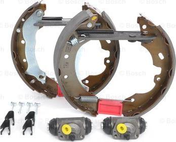 BOSCH 0 204 114 595 - Kit freno, freni a tamburo www.autoricambit.com