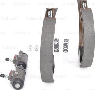 BOSCH 0 204 114 592 - Kit freno, freni a tamburo www.autoricambit.com