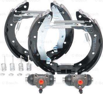 BOSCH 0 204 114 555 - Kit freno, freni a tamburo www.autoricambit.com