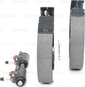 BOSCH 0 204 114 555 - Kit freno, freni a tamburo www.autoricambit.com