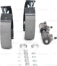 BOSCH 0 204 114 506 - Kit freno, freni a tamburo www.autoricambit.com