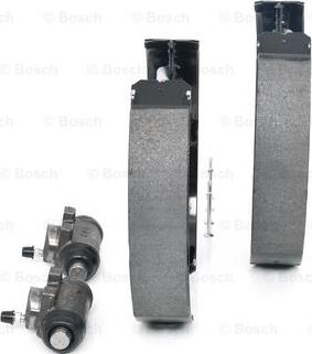 BOSCH 0 204 114 535 - Kit freno, freni a tamburo www.autoricambit.com